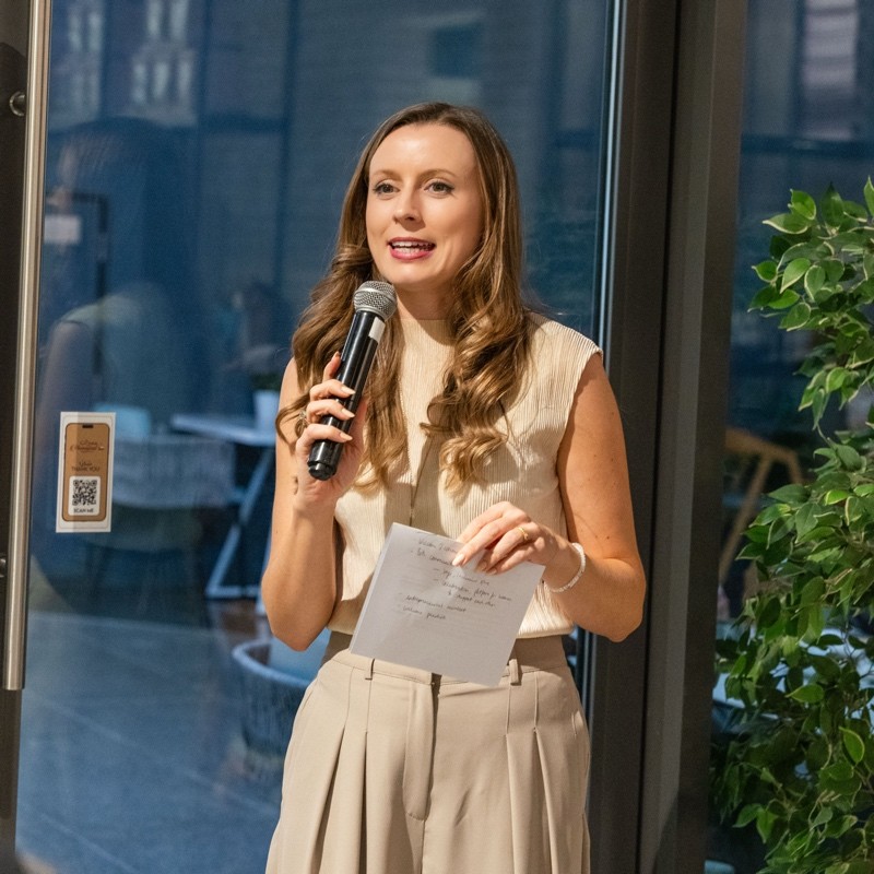 Dr Laura Cretney